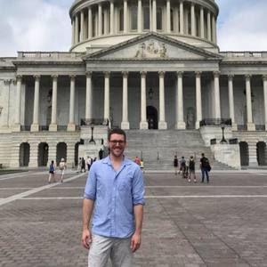 Meet your Posher, Warren